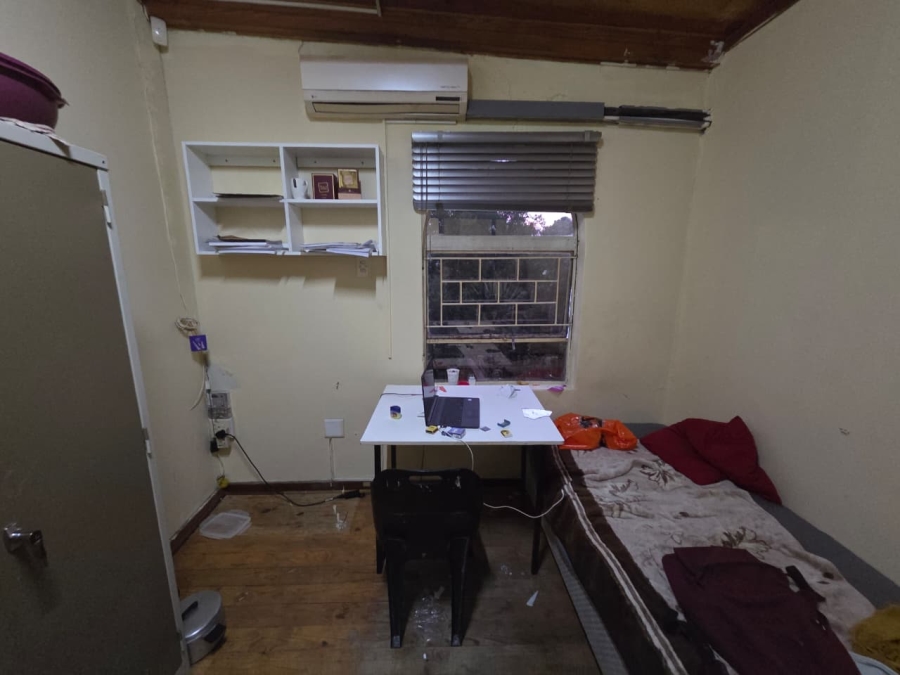13 Bedroom Property for Sale in Brandwag Free State